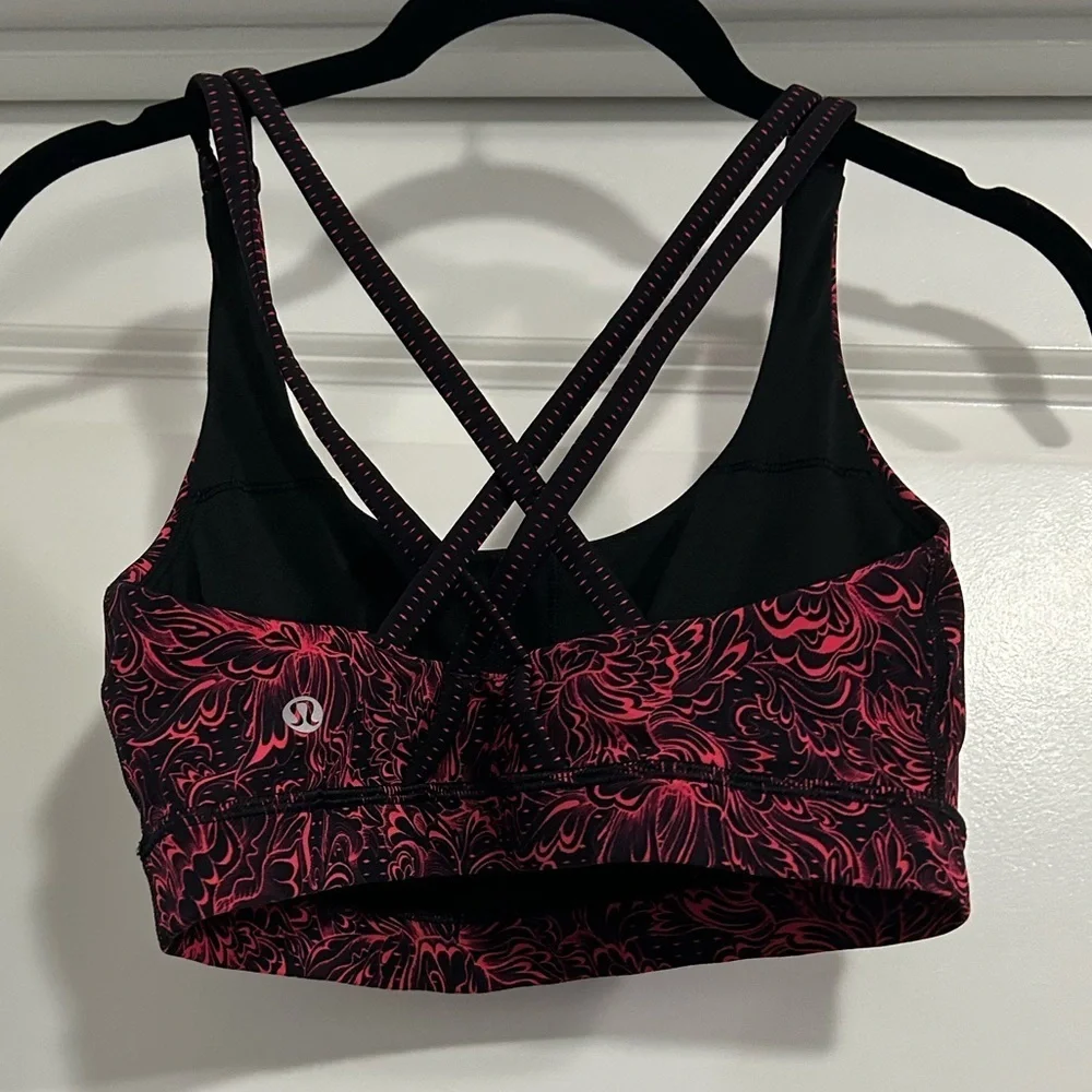 lululemon athletica Black and‎ Pink Energy Bra